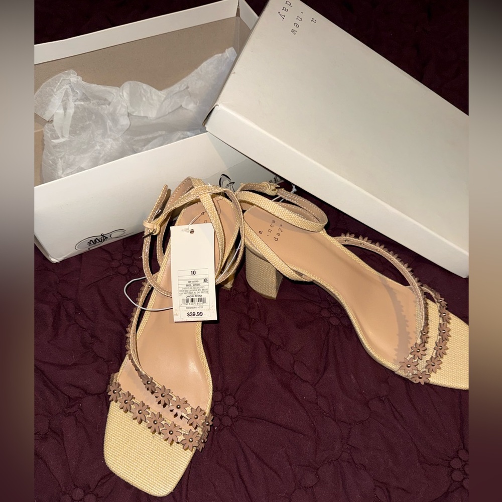 Elegant Tan Block Heel Sandals With Floral Straps